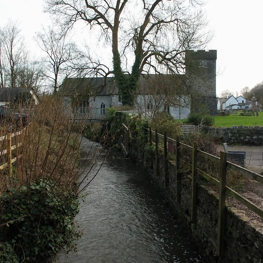 Fox And Hounds Llancarfan Hotel Barry