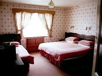 **** Inn Fox And Hounds Llancarfan Hotel Barry United Kingdom