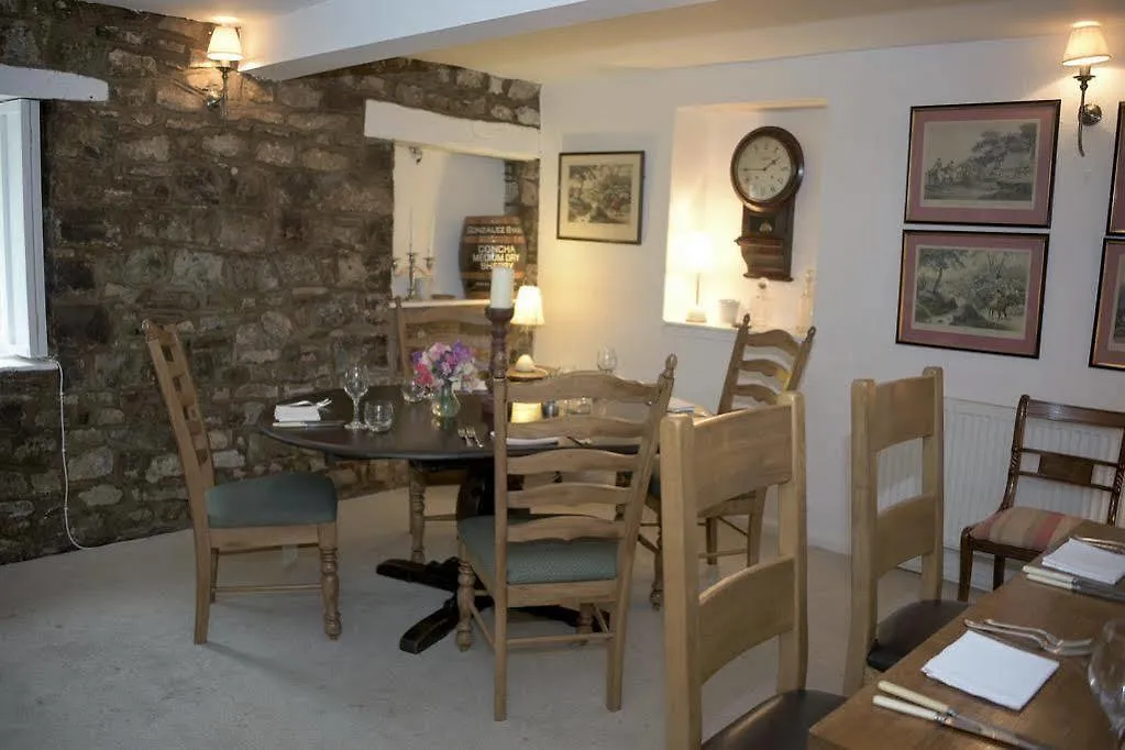 Fox And Hounds Llancarfan Hotel Barry United Kingdom